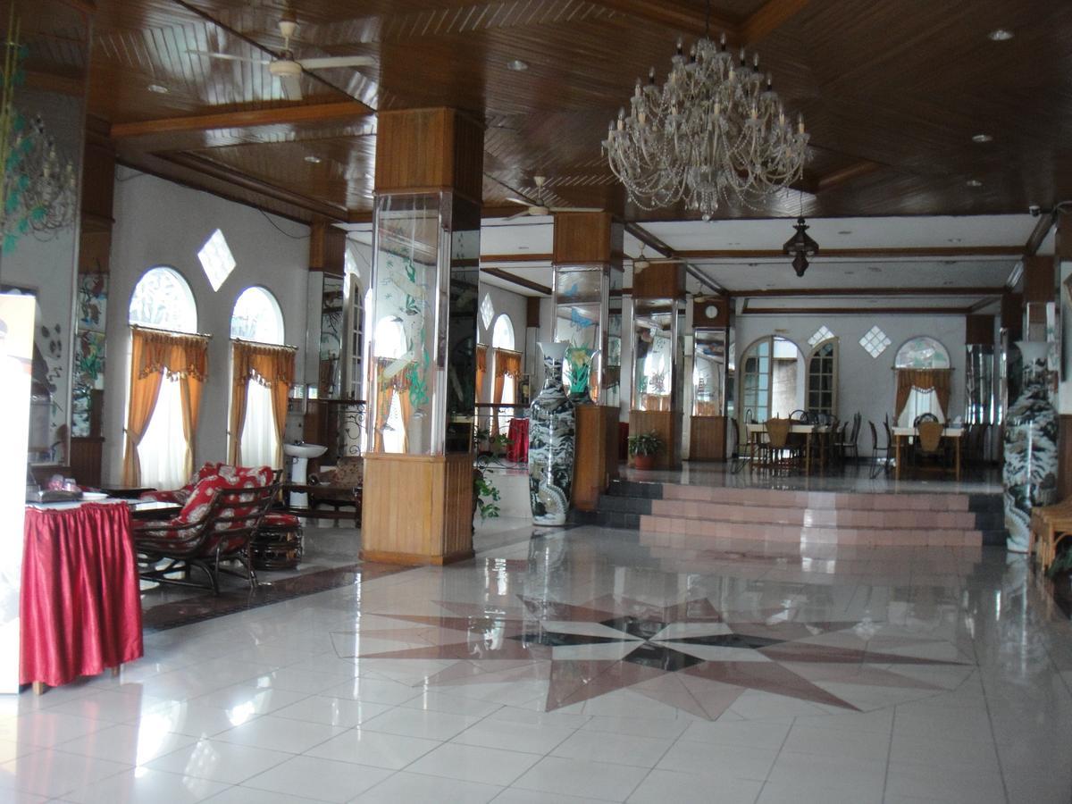 Hotel Asia Bukittinggi Exterior photo